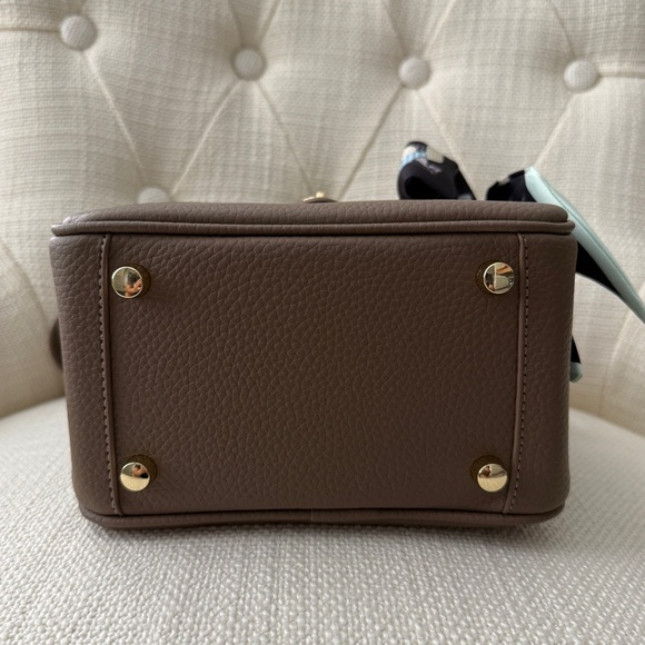 Designer-inspired Lindy Mini in Etoupe (gray-brown) - Picture 3 of 9